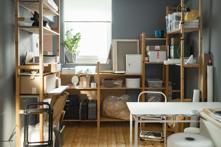 Aspirational clutter items